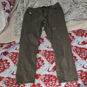 Lucky Brand Men's Khaki Chinos